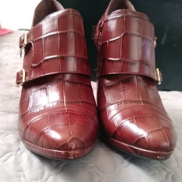 Ralph Lauren dark brown embossed croc boots - Picture 4 of 4